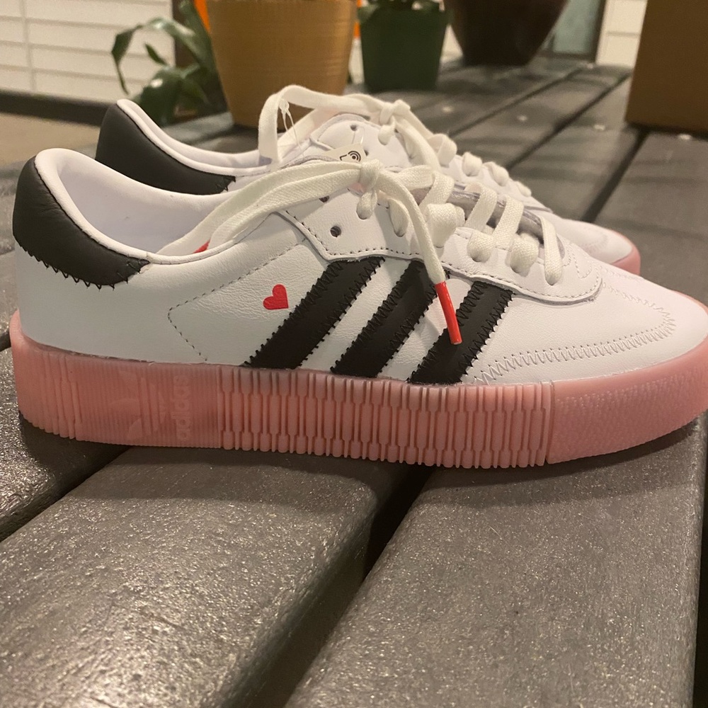 NEW Adidas Original Sambarose (Valentine) Women’s Size 6.5
